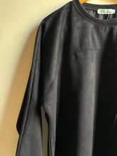 Load image into Gallery viewer, Batwing Suede Top