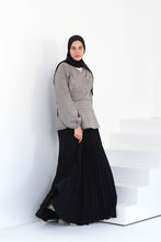 Load image into Gallery viewer, Serene Croisé Blouse in Grey Linen