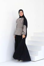 Load image into Gallery viewer, Serene Croisé Blouse in Grey Linen